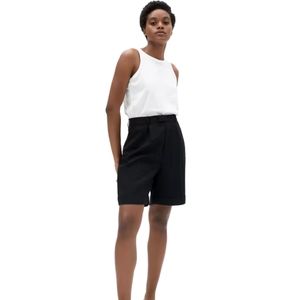 Everlane put-together pleat short